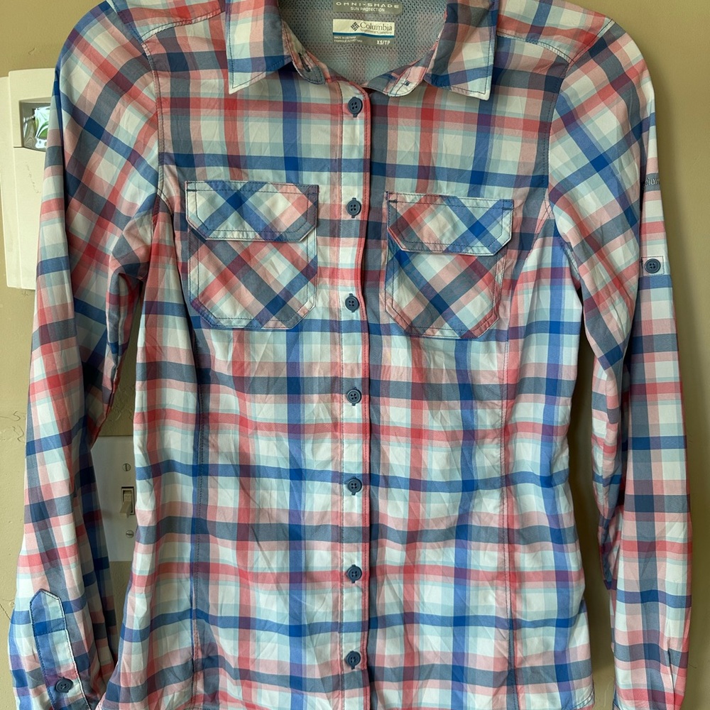 Columbia Activewear Pink and Blue plaid Shirt!